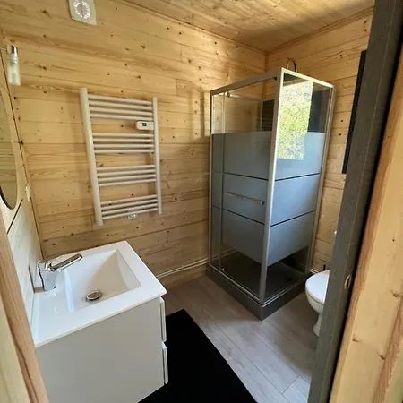 木屋 1 Contemporain Dans Son Ecrin De Verdure *